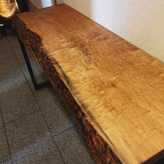 楓一枚板納品